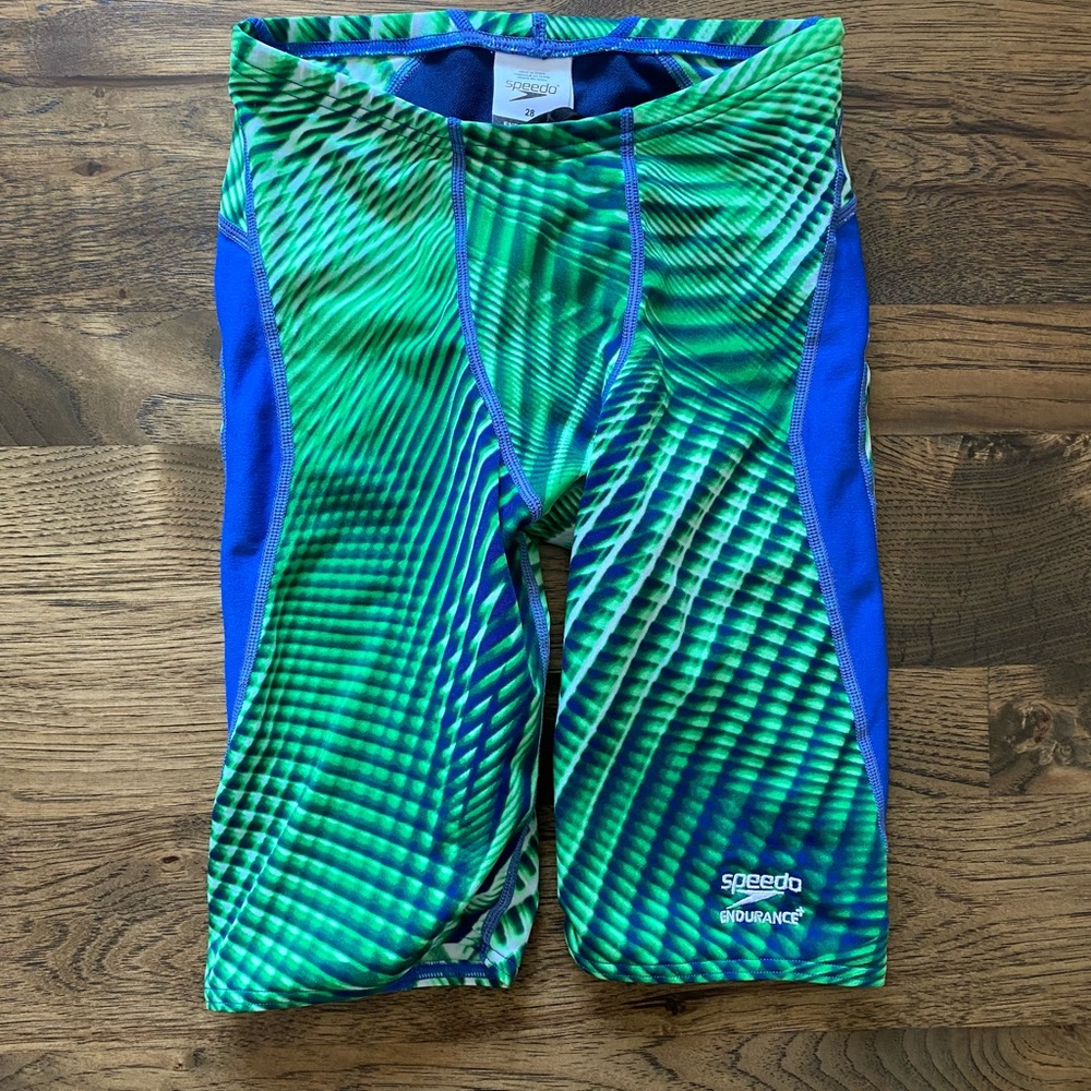 Speedo boys suit EUC sz 28